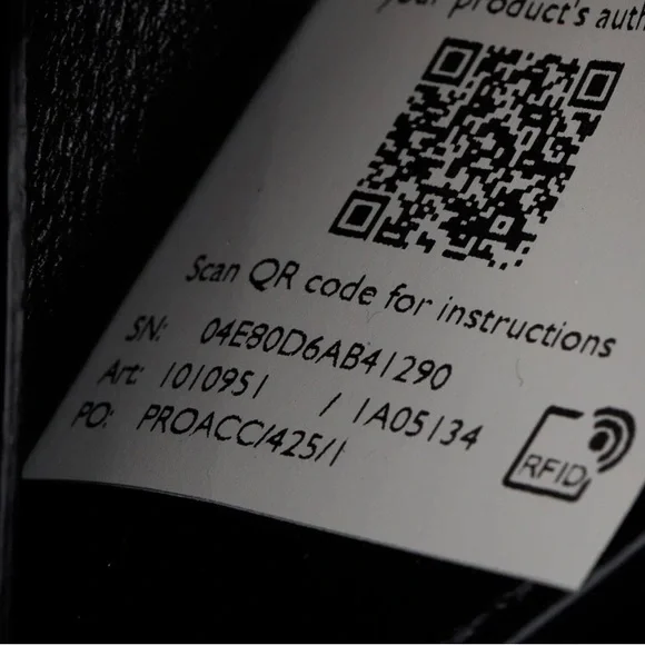 Authentic VERSACE Black Calf Leather Mini Greca Goddess Shoulder Bag - Picture 10 of 11